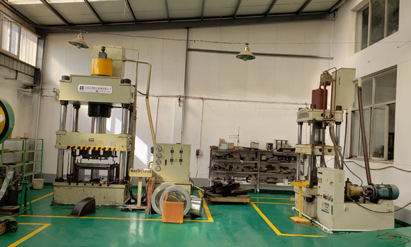 Max 800 ton Deep drawing machine